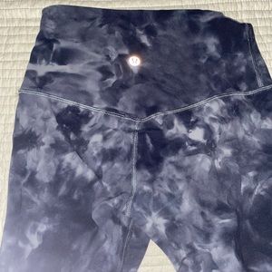 Lululemon align  size 4 diamond dye leggings. 27inch